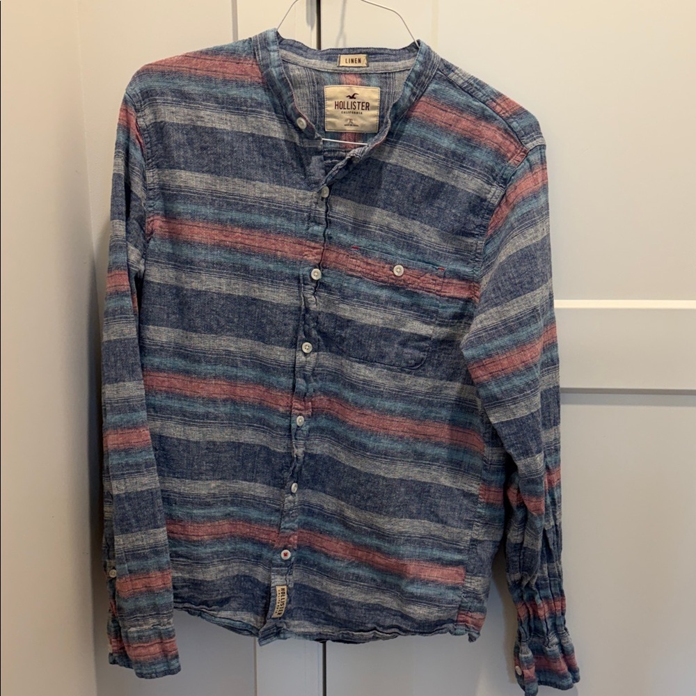 Hollister Men's Casual Blue and Pink Striped Shirt